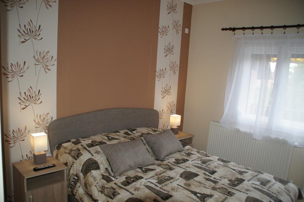 Apartmán Fonix Apartman Gyula Exteriér fotografie