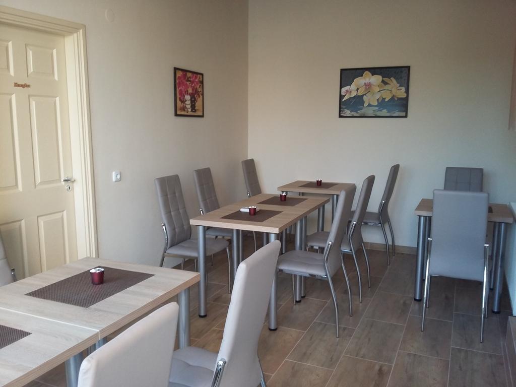 Apartmán Fonix Apartman Gyula Exteriér fotografie